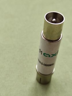 Napięcie 5V między kablem od TV Samsung a tunerem TV PC - ryzyko uszkodzenia?