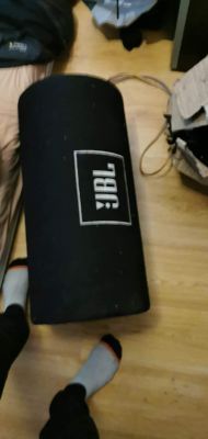 Wymiary skrzyni dla dwóch głośników JBL CS1204T w car audio