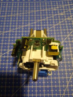 Disassembled IMMAX NEO LITE 07762L Smart Plug Interior of a disassembled IMMAX NEO LITE 07762L smart plug.