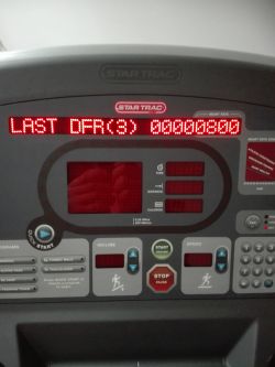 Bieżnia StarTrack pro Elite komunikat "check speed system"