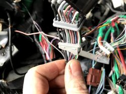 Megane IV 1.5dci 2019r - Uszkodzony wtyk sterownika silnika