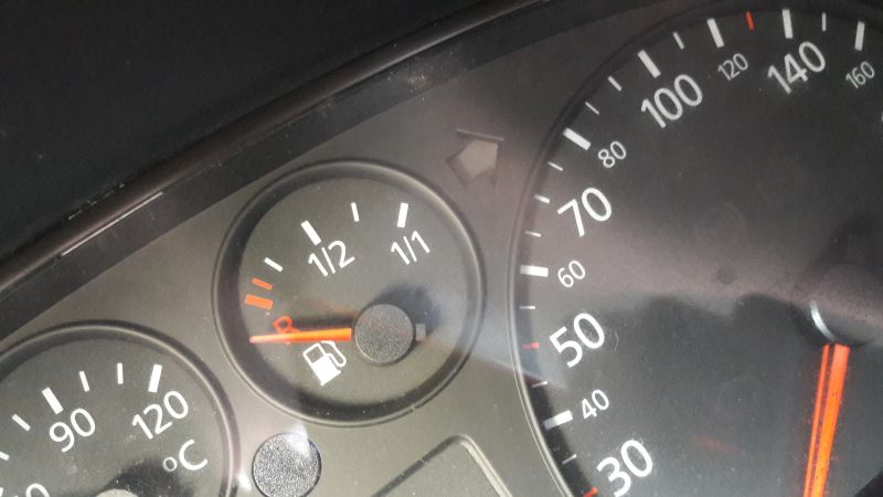 Audi A3 1.9 TDI 2002 Fuel Gauge Issue: Indicator Errors, 46L vs 60L Capacity & Solutions