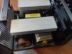 [Sprzedam] Zasilacze ANTEC 550W (sprawny) i 650W (uszkodzony) - części lub eksperymenty