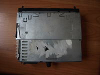 Jak zidentyfikować stary model radia JVC bez panelu?