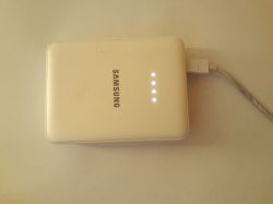 Samsung EB-PG850BWEGWW - mrugające diody i brak ładowania