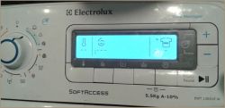 Electrolux EWT135510W - Wyświetlacz nie pokazuje ikon, pralka nie uruchamia się