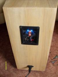 Subwoofer na STX GDN-27-150-8-SC