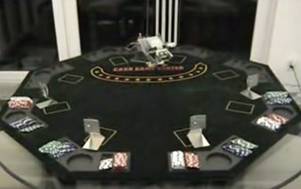 iDeal - pokerowy diler. Robot, mikrokontroler PIC.