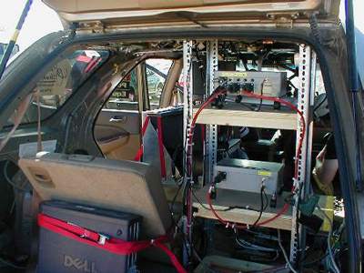 Autor CESARa i autonomiczny robot na bazie ACURA MDX Autor CESARa i autonomiczny robot na bazie ACURA MDX