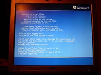 Przy włączaniu PC: Checking file system on D: oraz (C: - 0%)