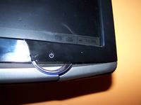 LG W1952TQ i pęknięcie obudowy.