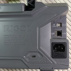 Wnętrze oscyloskopu 4 kanałowego Rigol DS1074 Wnętrze oscyloskopu 4 kanałowego Rigol DS1074