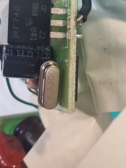 Poszukiwania rezonatora kwarcowego 4.3200 o częstotliwości 500Hz