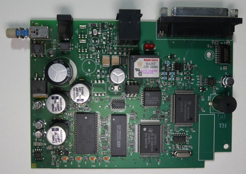 Wnętrze modemu dial-up US Robotics 56K