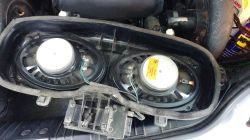 Wzmacniacz h/k trzaski - Podczas włączania oraz grania trzaski z głośników w ryt