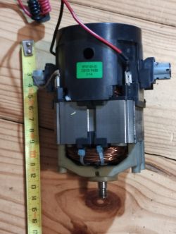 Jak sprawdzić silnik odkurzacza warsztatowego z nietypowym podłączeniem?