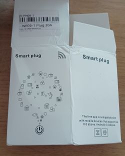 EU Smart Plug JR-PM09 Packaging Packaging of the EU Smart Plug power monitoring plug with reference number JR-PM09.