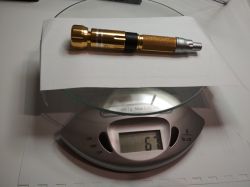 Porównanie zestawów wkrętaków na małe bity.