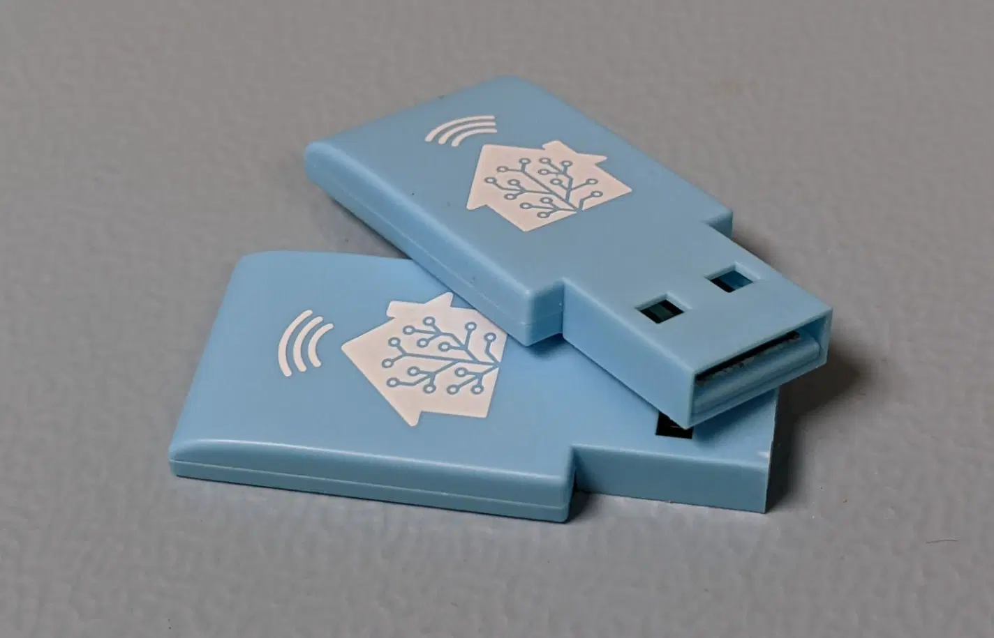 Dongle Home Assistant USB SkyConnect z obsługą Zigbee, Thread i Matter