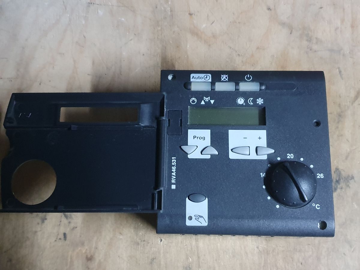sterownik-temperatury-siemens-rva-46-531109-u-ywany-cena-200-z-na