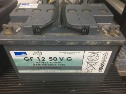 Gokart elektryczny 4,4kW 24V dla dzieciaków. Gokart elektryczny 4,4kW 24V dla dzieciaków.