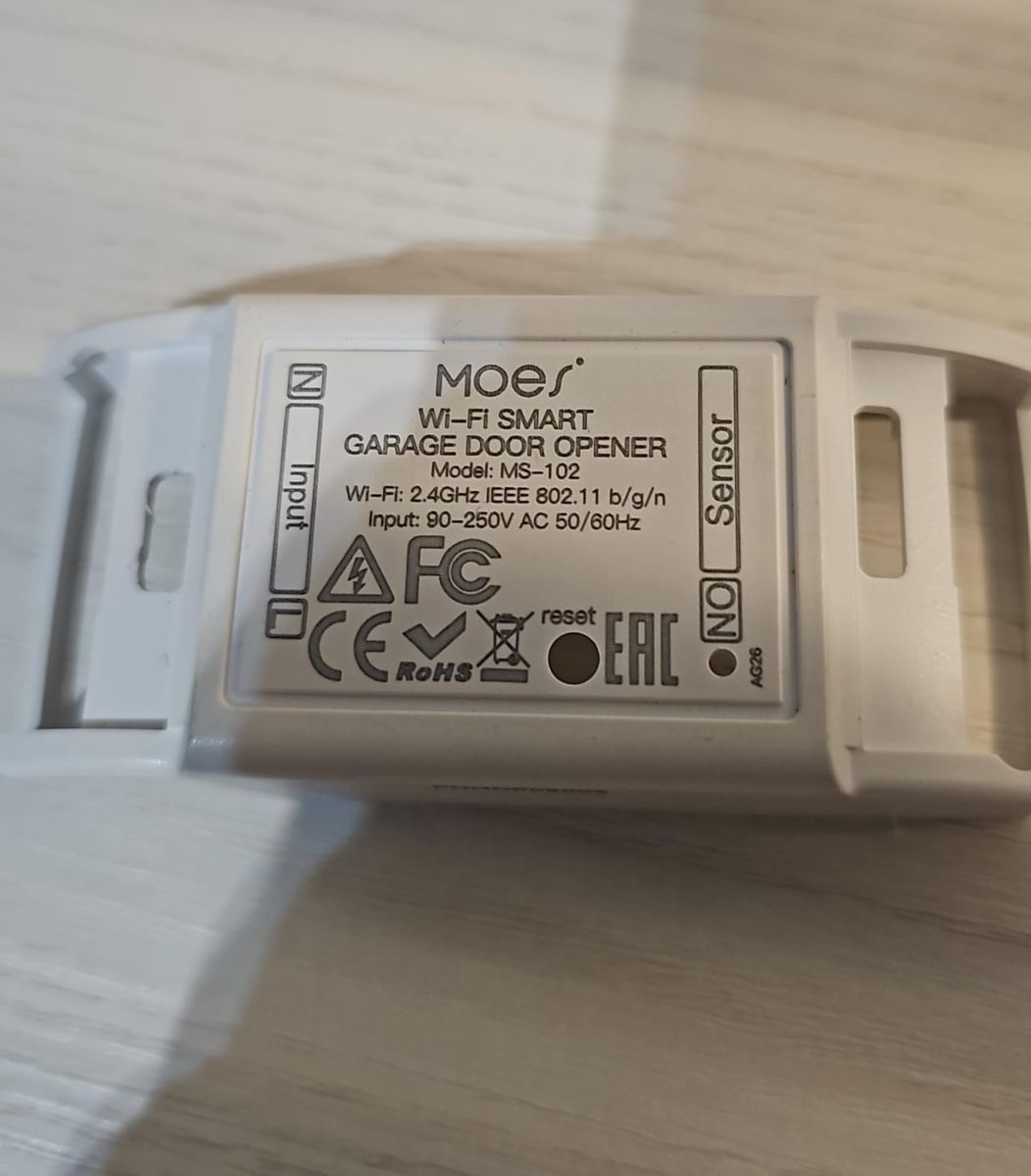 Tuya Wi-Fi Smart Garage Door Opener