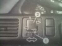 mazda323F 1990 - Poszukiwany opis wyprowadzeń przełącznika lusterek. Podaje sche