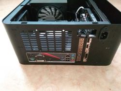 [chwalę się] Konfiguracja i pobór mocy PC w obudowie UMX1+