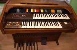 CRB Diamond 901S - Restauracja starych organów elektronicznych CRB Diamond 901S - Restauracja starych organów elektronicznych
