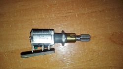 Zamiennik potencjometru 15A50KΩW do radia Yosan Pro 110 - jakie modele pasują?