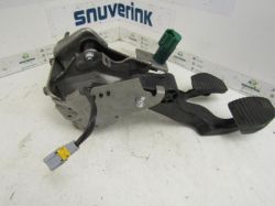 Lokalizacja czujnika pedału sprzęgła w Citroën C3 1.4 HDi 2008 - błąd P0704