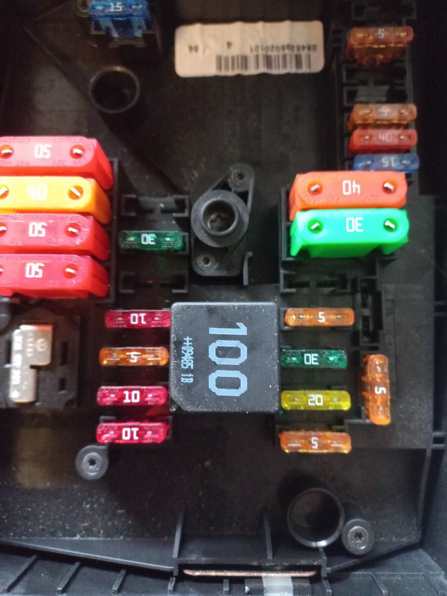 VW Golf VI 1.6TDI jak sprawdzić wiązkę po błędzie P0685?