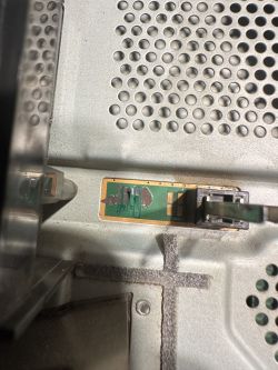 PS4 PRO - wyrwane złącze zasilania