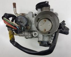 Mitsubishi Carisma 1.6 103km - Silnik regulacji wolnych obrotów