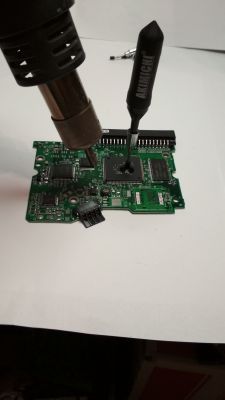 Mini Test: tani chwytak podci¶nieniowy do SMD Mini Test: tani chwytak podci¶nieniowy do SMD