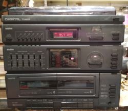 Wnętrze starej wieży Sanyo DC-X300 Wnętrze starej wieży Sanyo DC-X300