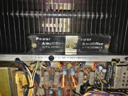 Wnętrze wzmacniacza audio Blaupunkt Mainamplifier MA-240 [1979/1980?]