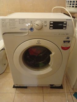 Indesit XWSE61052 – spadający pasek, luźny bęben po praniu koców i zwierząt Indesit XWSE61052 – spadający pasek, luźny bęben po praniu koców i zwierząt