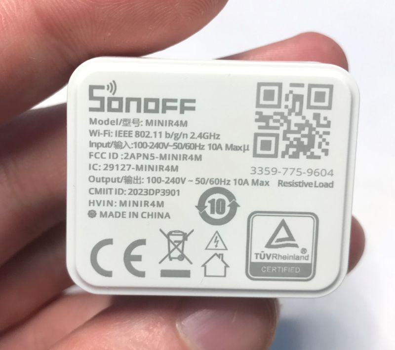 Tiny Sonoff Mini R4 M relay - compatible with Matter, but not reprogrammable