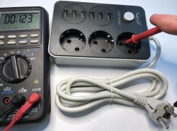 The Lucky Hawk 8204 USB power supply splitter, again about (in)product safety