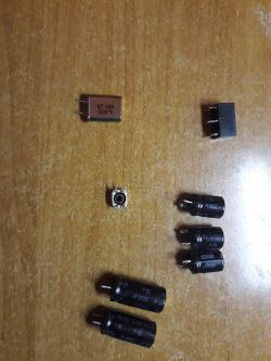 Audi a3 8l0920932L - Licznik VDO nie opadają wskazówki po wyłączeniu zapłonu.