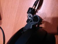 Jaki klej do naprawy zawiasu w ciężkich słuchawkach? Poxipol zawiódł