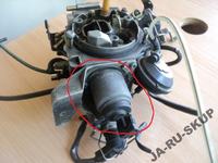 Mercedes 190 2.0 1987 - Gdzie znaleźć siłownik przepustnicy wstępnej?