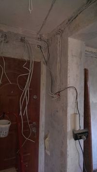Renovating Block of Flats with Big Plate from '92: Electrical Wiring and Surface-Mounted Box
