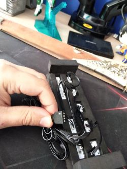 Podłączenie NZXT Cable Comb do obudowy NZXT H710i