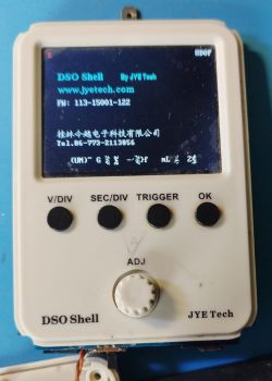 DSO Shell mit einem Startbildschirm, der Zeichenfehler anzeigt.
