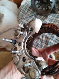 Alternator BOSCH - zbyt wysokie napięcie ładowania