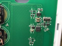 Zestaw RF pilot "włącznik" na baterie i przekaźnik do schowania w puszce (niby WiFi?)