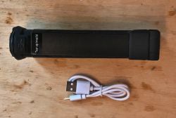 Recenzja i wnętrze latarki Worklight W-52 ładowanej przez USB Recenzja i wnętrze latarki Worklight W-52 ładowanej przez USB