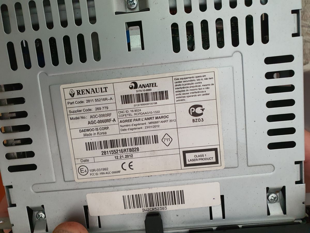 How to enter radio code in Daci Dokker radio ? Broken display